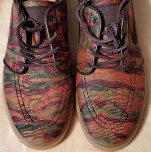 New no box size 8 Nike Janoski.